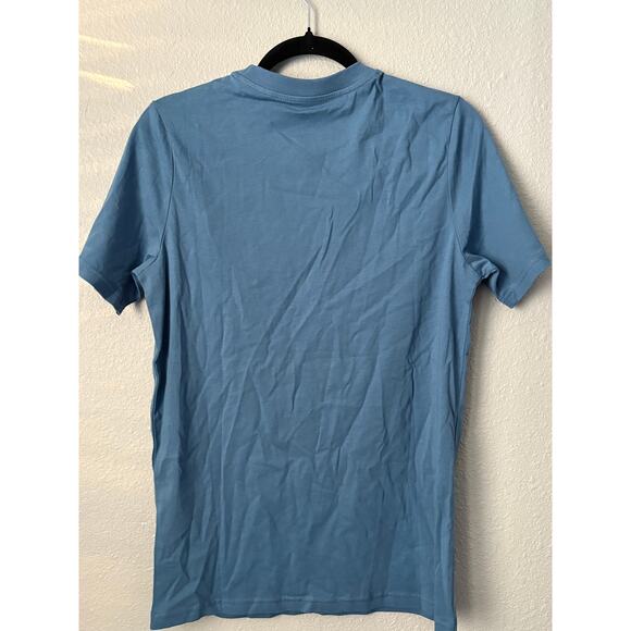 PUMA Graphic Logo T-Shirt – Blue – Size Small – NWT 👕✨ - Picture 2 of 5